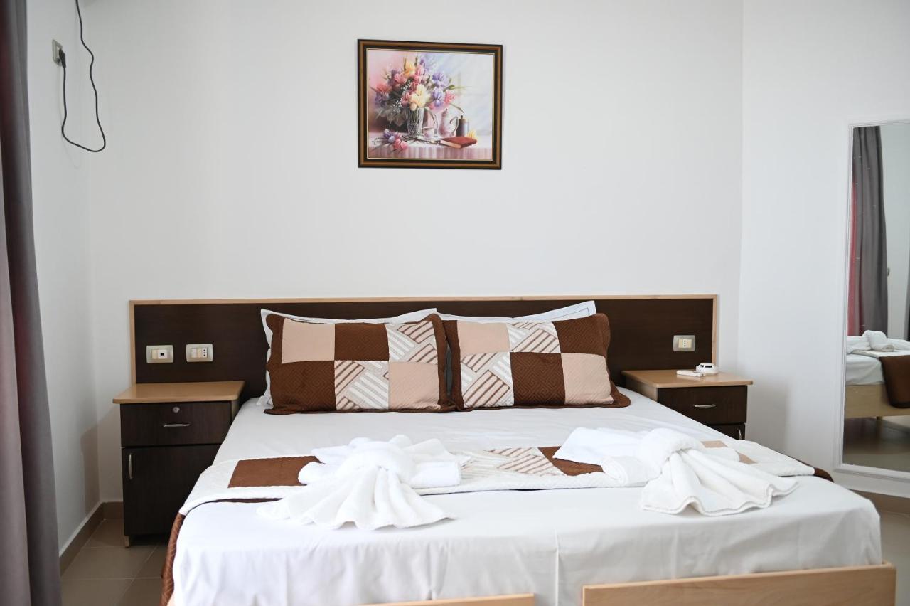Vila Oxinn Kryemëdhej Extérieur photo