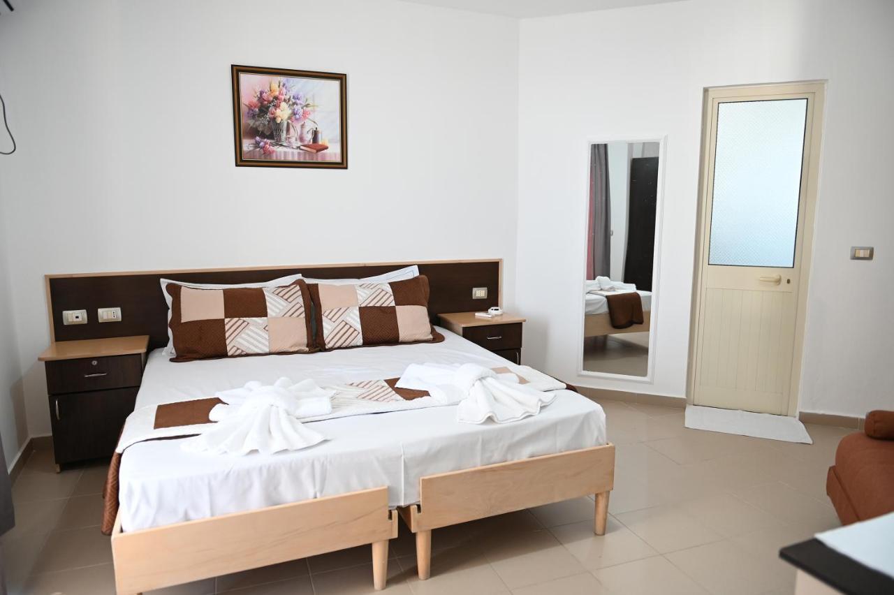 Vila Oxinn Kryemëdhej Extérieur photo
