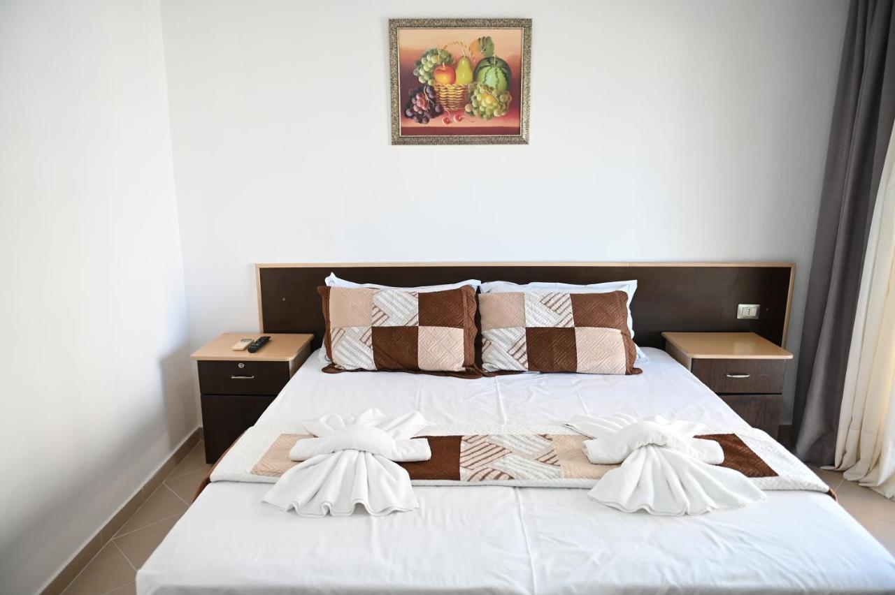 Vila Oxinn Kryemëdhej Extérieur photo