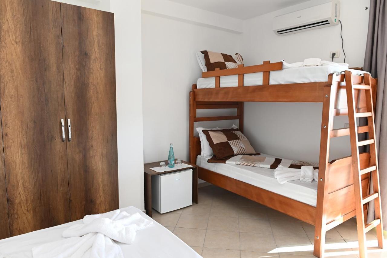 Vila Oxinn Kryemëdhej Extérieur photo