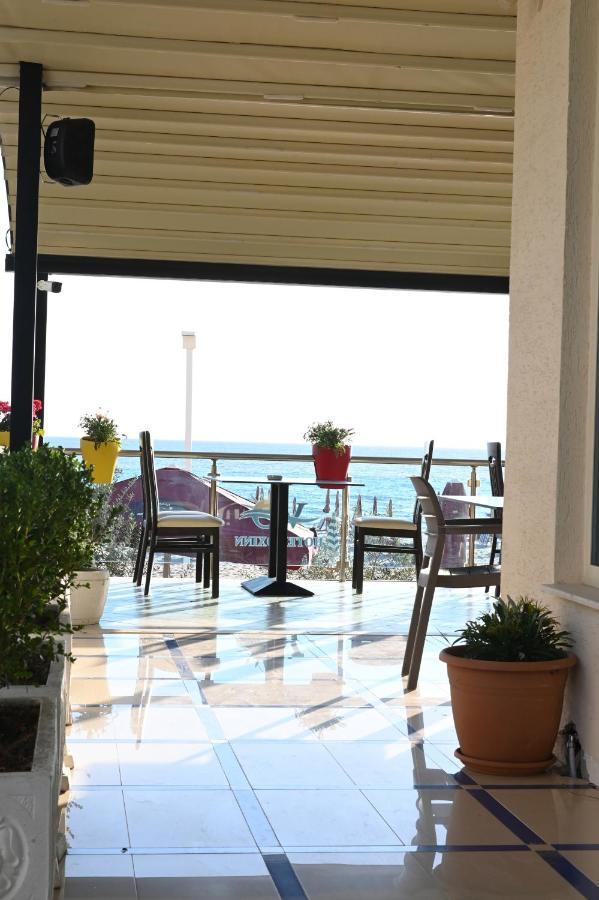 Vila Oxinn Kryemëdhej Extérieur photo