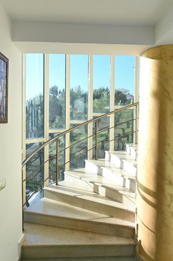 Vila Oxinn Kryemëdhej Extérieur photo