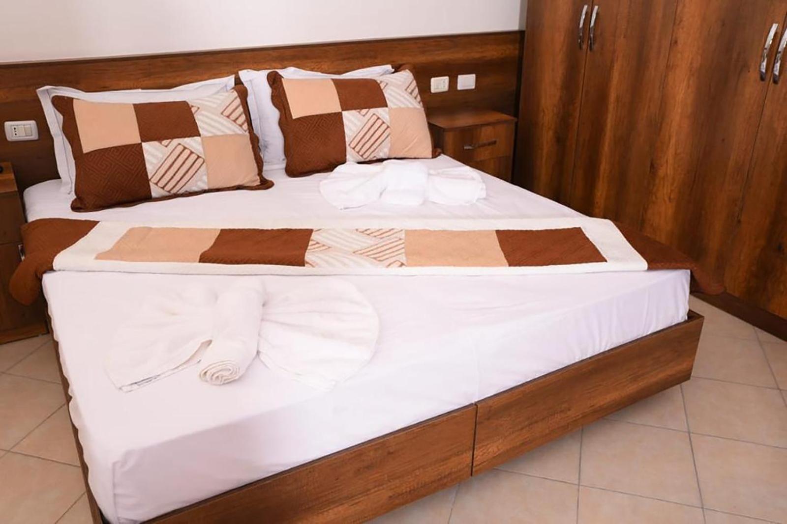 Vila Oxinn Kryemëdhej Extérieur photo