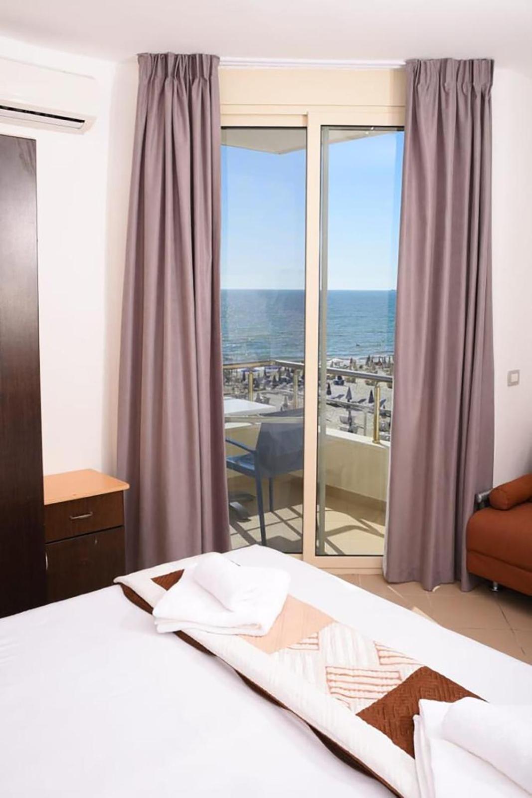 Vila Oxinn Kryemëdhej Extérieur photo